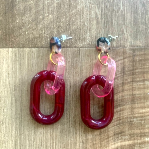 NWOT Beautiful handmade Earrings in a burgundy and pink color - Picture 3 of 5